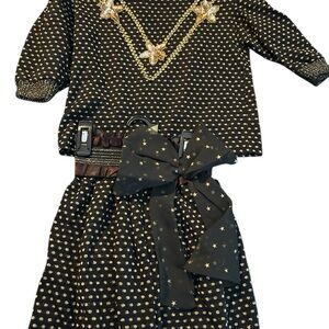 Girls Black & Gold Star Belted Matching Set vintage size 5 vintage